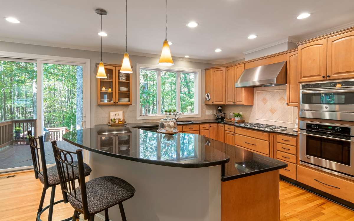 choosing the right professional house cleaning