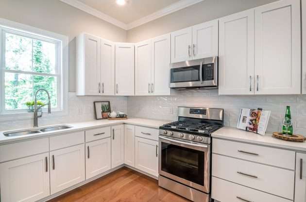 How to Clean Kitchen Cabinets Grease