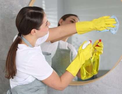 How to Clean Mirror