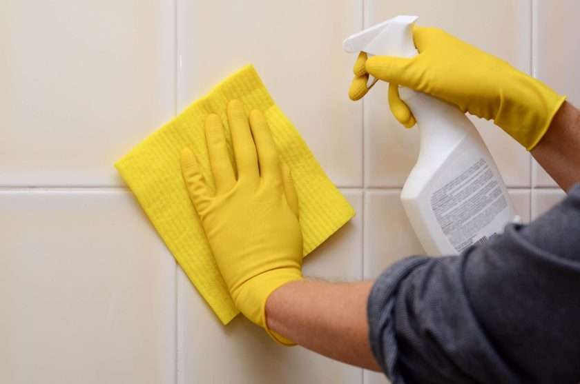 How to Remove Paint from Tiles Fast and Without Damage