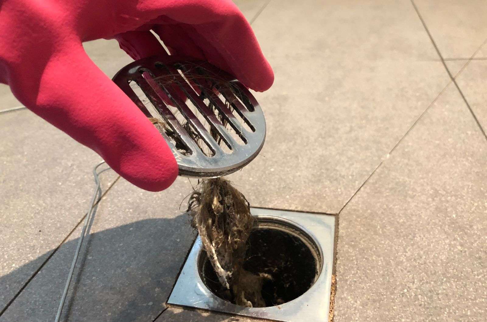 removing drain cover