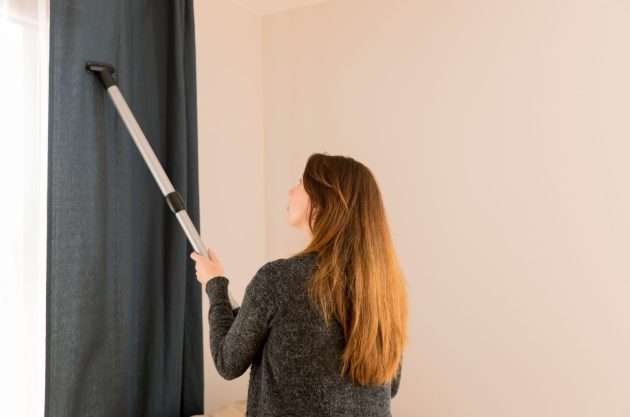 How to Clean Curtains