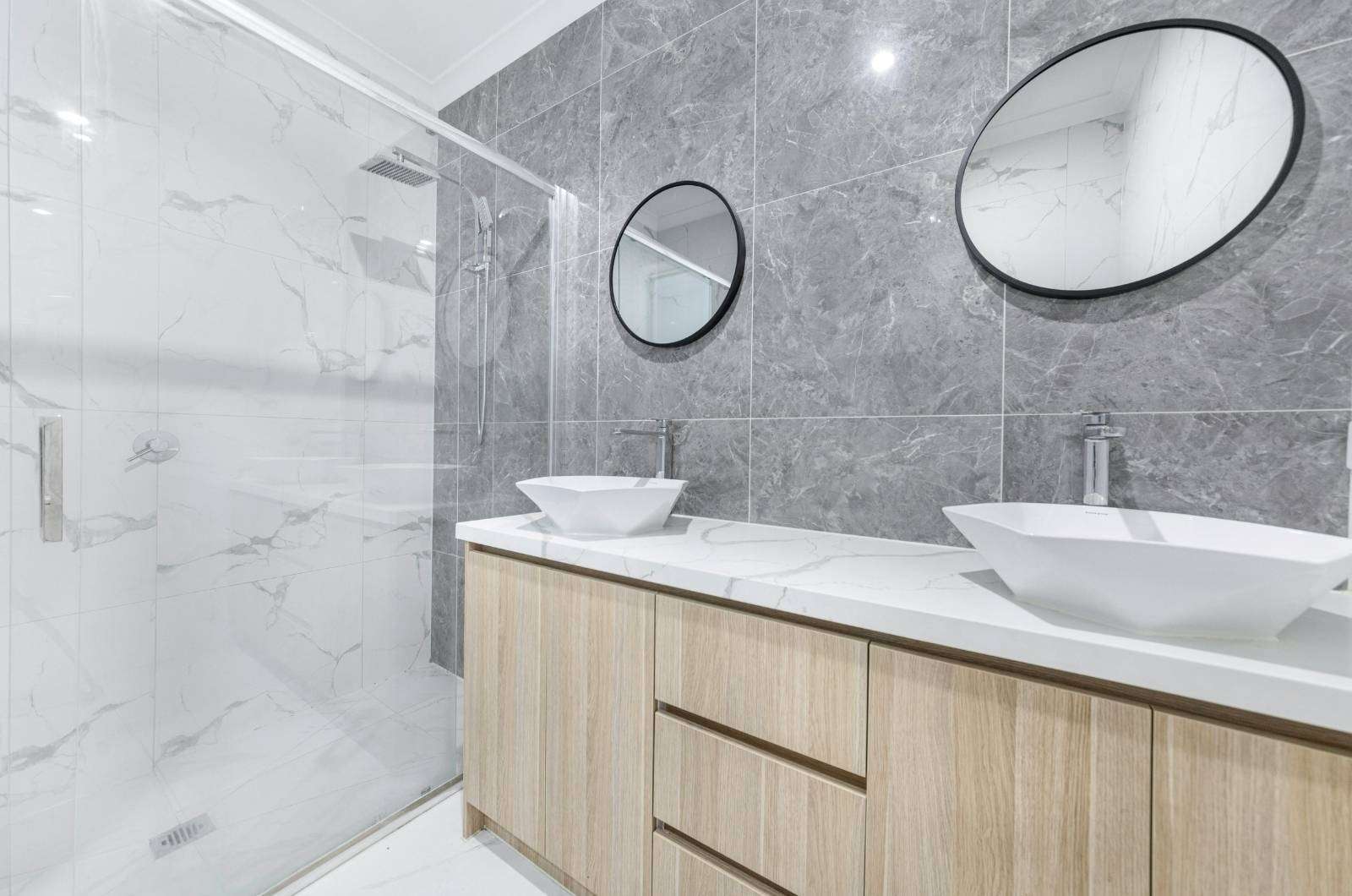 Deep House Cleaning Bathroom