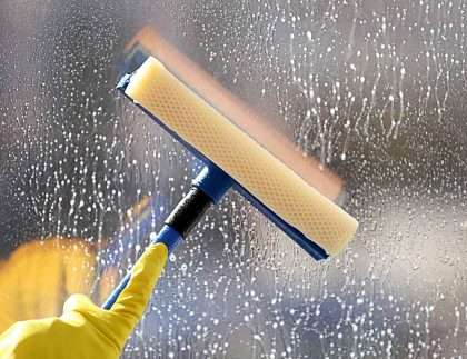 Benefits of Hiring Window Cleaning Experts in Central Coast 1 Benefits of Hiring Window Cleaning Experts in Central Coast