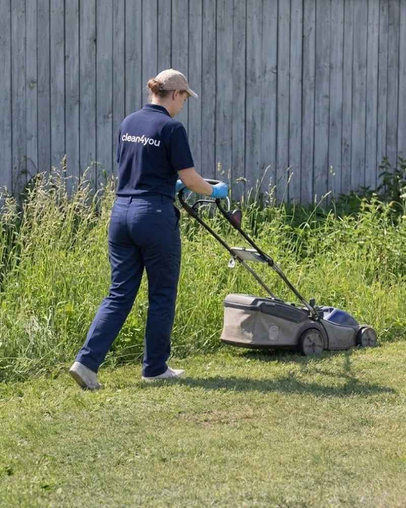 lawn mowing clean4you service